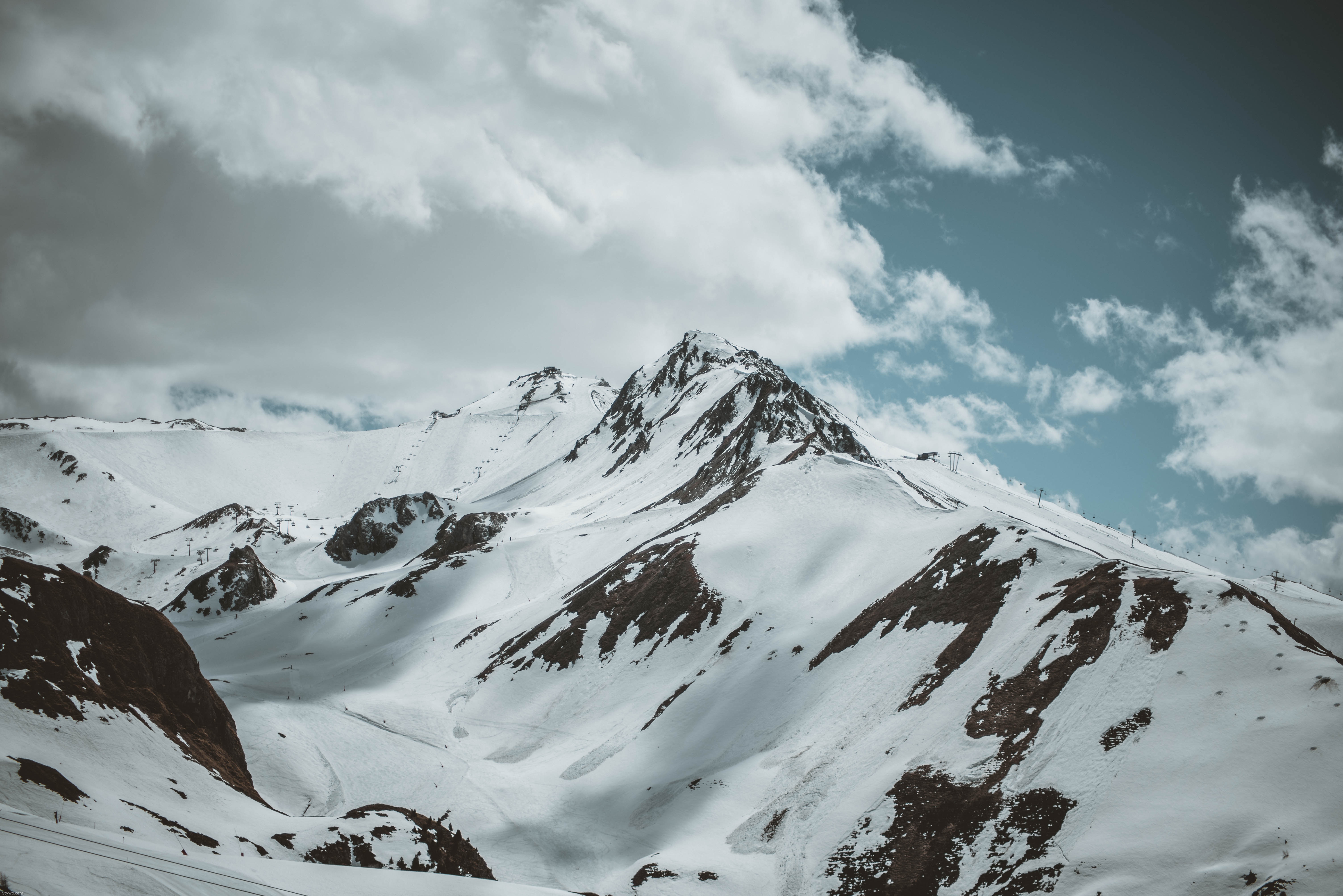 deep powder snow ischgl tyrol